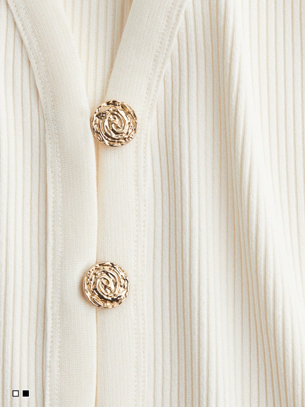 H&M Cream Ribbed V-Neck Tank with Gold Buttons - Picture 2 of 7